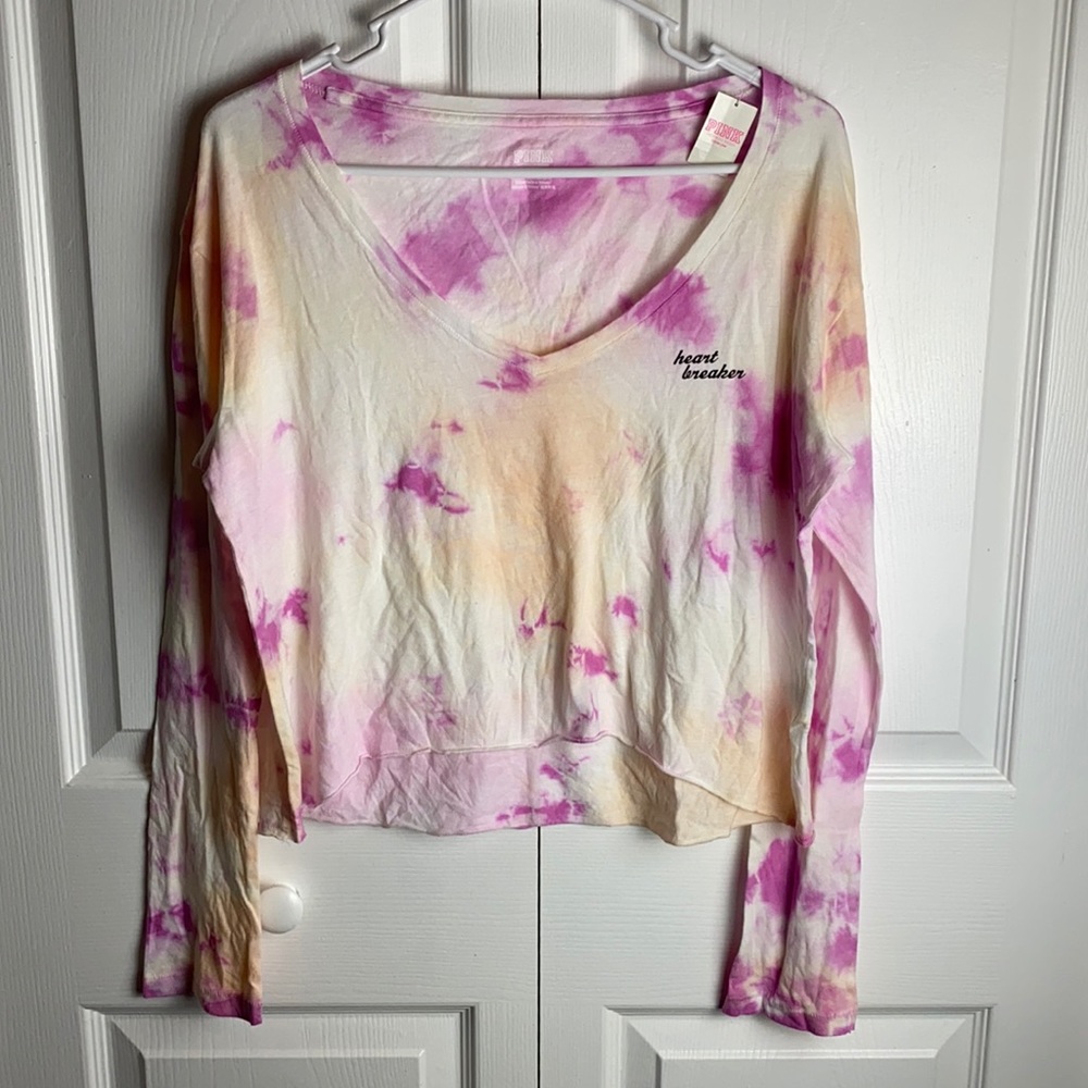 VS PINK long sleeve crop top
